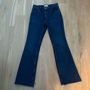 Abercrombie & Fitch high rise flare - 6long